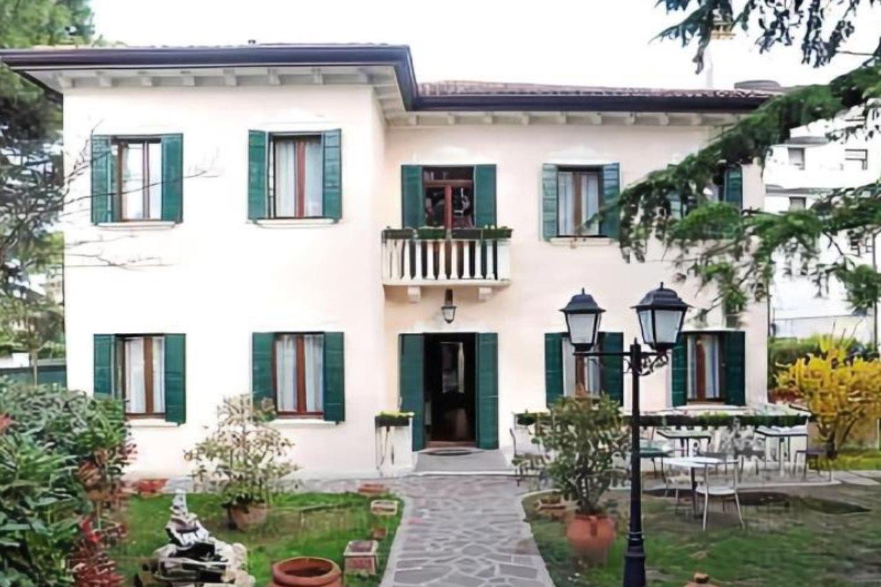 Crispi Country house